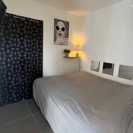 דירה T2 Proche Naturiste , Piscine , Clim , Parking